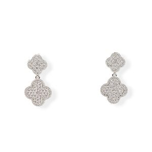 New! Woman's Stainless Steel four leaf earrings. Silver color